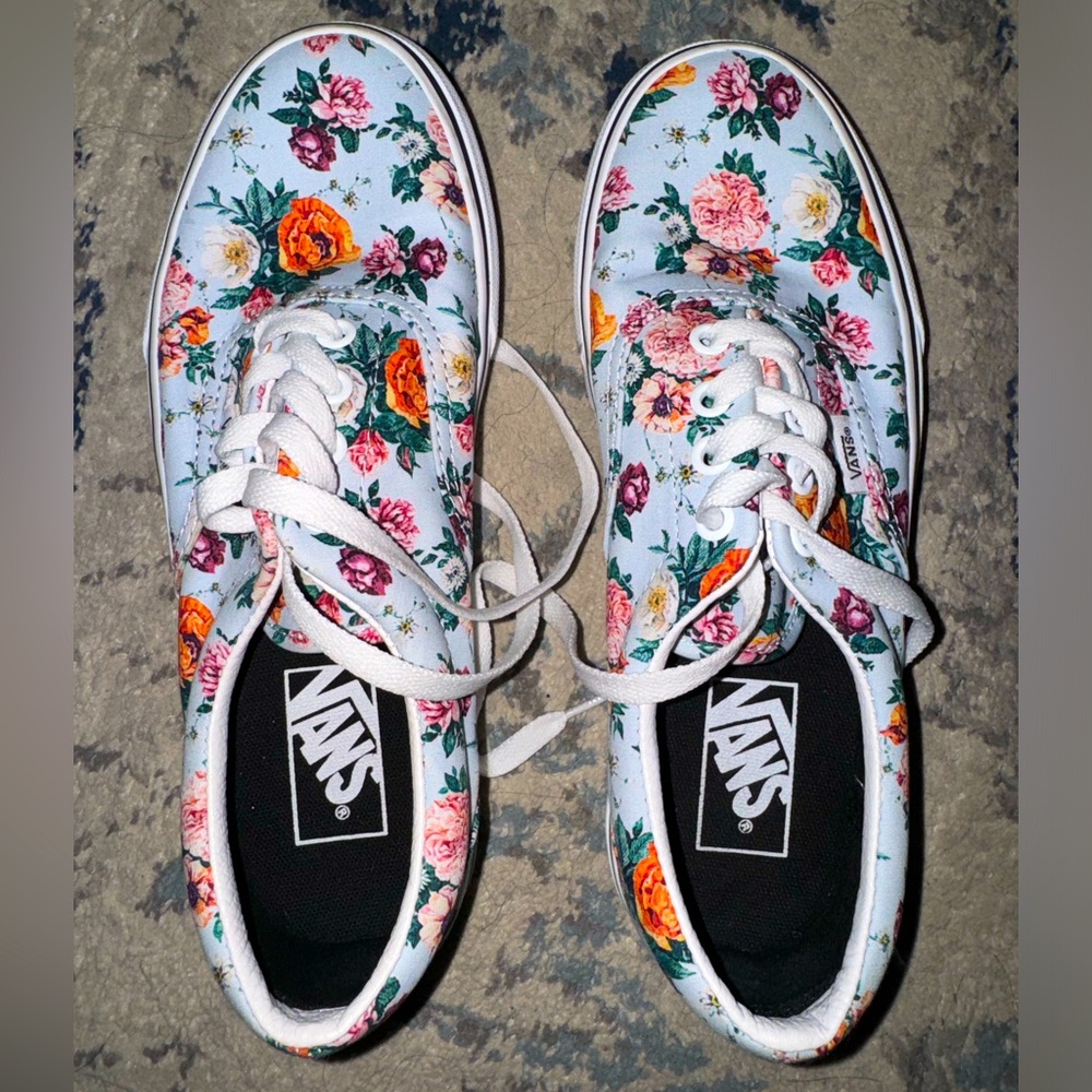 Vans Women’s size 7.5 Floral Laced Shoes